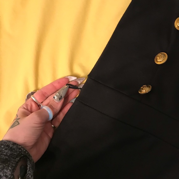 Small LBD with ornate gold decoration buttons - Picture 5 of 6